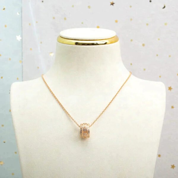 PARENTESI NECKLACE ROSE GOLD DIAMOND