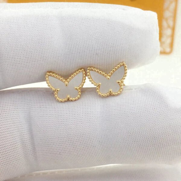 SWEET BUTTERFLY MOP EARSTUDS