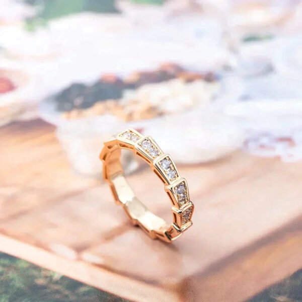 SERPENTI RING ROSE GOLD DIAMOND PAVED 3MM