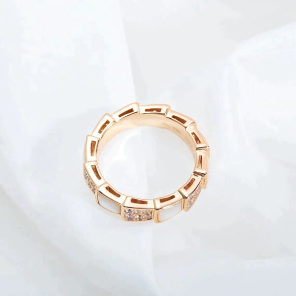 SERPENTI RING ROSE GOLD MOP DIAMOND PAVED 4MM