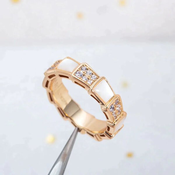 SERPENTI RING ROSE GOLD MOP DIAMOND PAVED 4MM