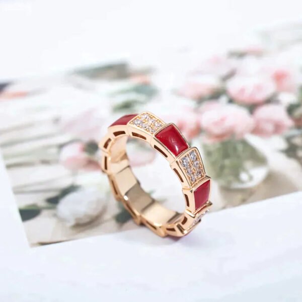 SERPENTI RING ROSE GOLD CARNELIAN DIAMOND PAVED 4MM