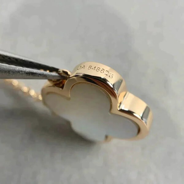 PURE CLOVER ROSE GOLD MOP NECKLACE
