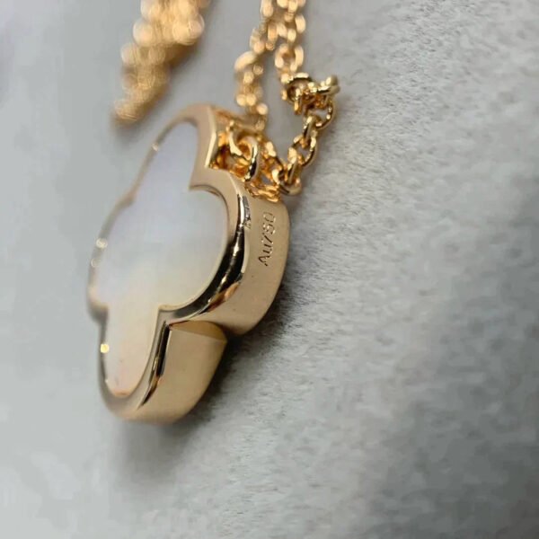 PURE CLOVER ROSE GOLD MOP NECKLACE
