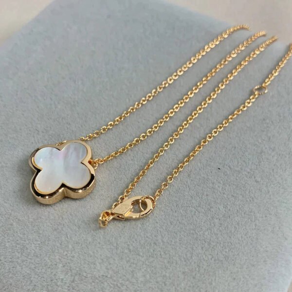 PURE CLOVER ROSE GOLD MOP NECKLACE