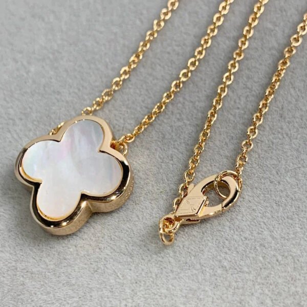PURE CLOVER ROSE GOLD MOP NECKLACE