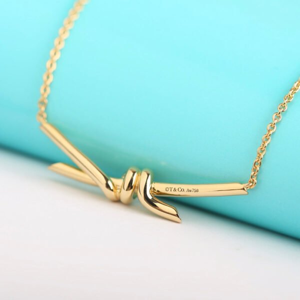 KNOT NECKLACE GOLD