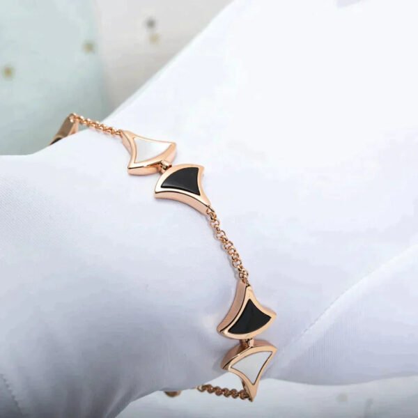 DREAM MOP AND ONYX BRACELET ROSE GOLD