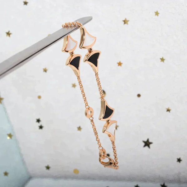 DREAM MOP AND ONYX BRACELET ROSE GOLD