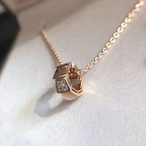 SERPENTI PEDANT DIAMOND ROSE GOLD NECKLACE