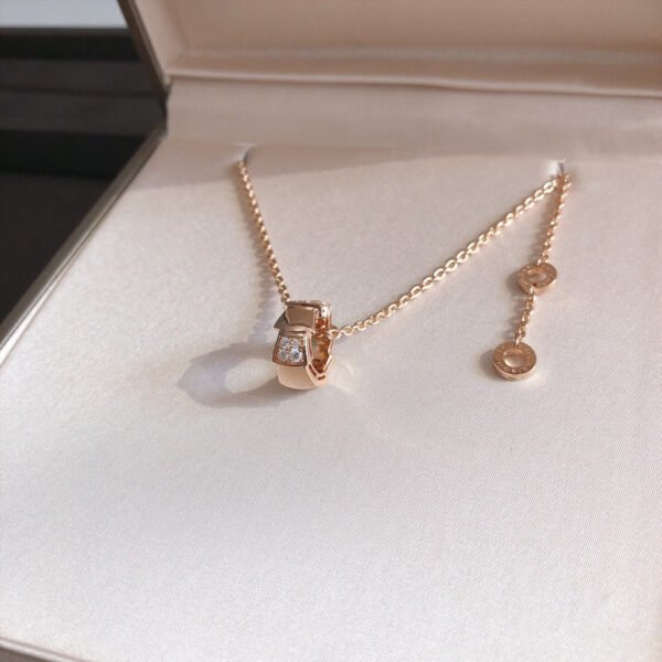 SERPENTI PEDANT DIAMOND ROSE GOLD NECKLACE