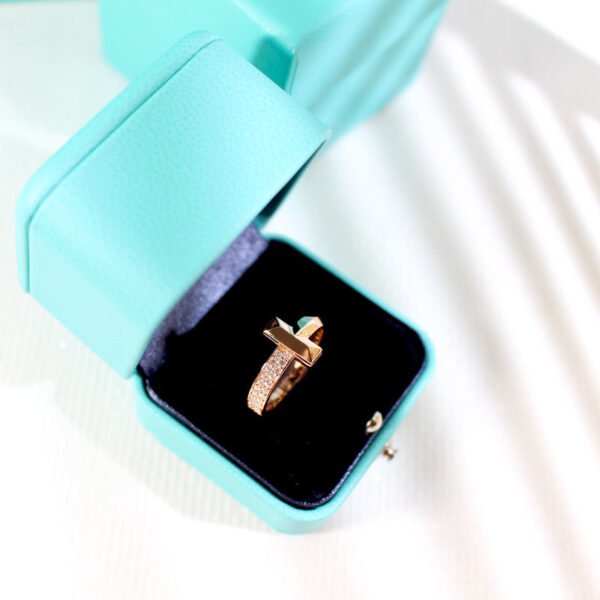 T1 NARROW DIAMOND ROSE GOLD RING