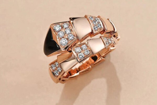 SERPENTI RING ROSE GOLD DIAMOND ONYX