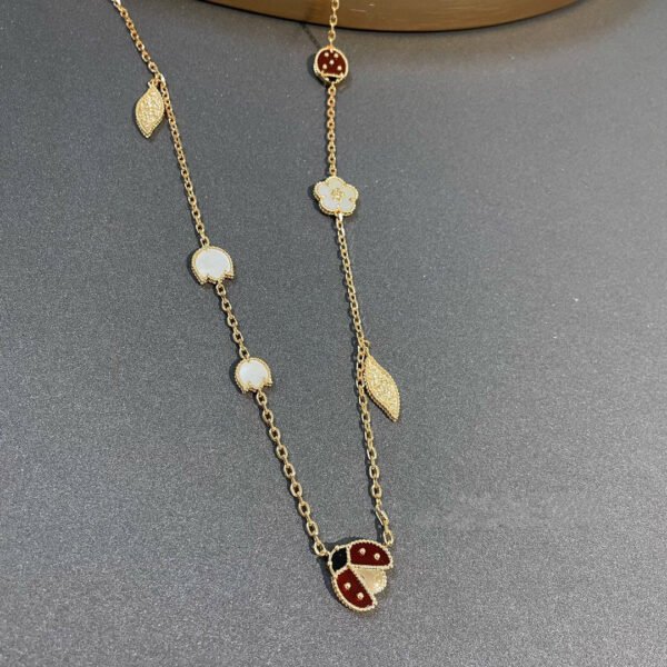LUCKY SPRING 15 MOTIFS NECKLACE