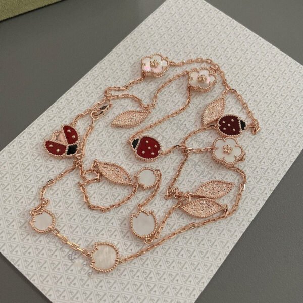 LUCKY SPRING 15 MOTIFS NECKLACE