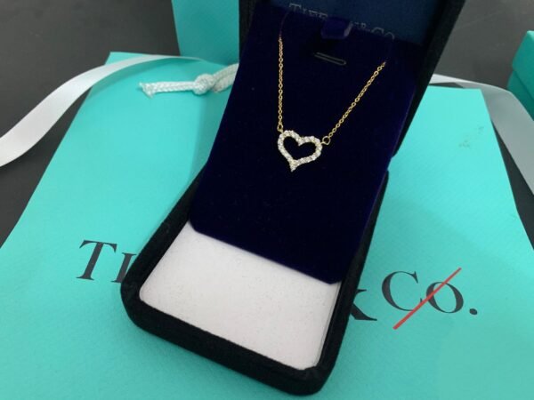LARGE DIAMOND HEART NECKLACE