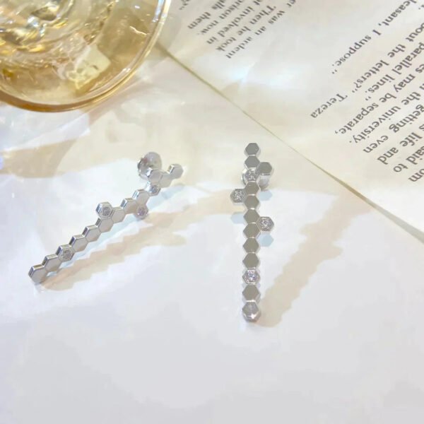 BEE MY LOVE DIAMND LONG STUD EARRINGS