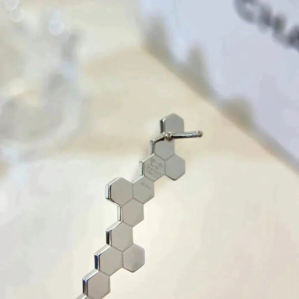 BEE MY LOVE DIAMND LONG STUD EARRINGS