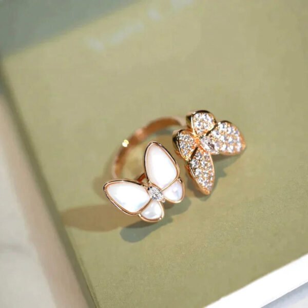 TWIN BUTTERFLY DIAMOND MOP RING