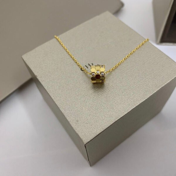 BEE LOVE DIAMOND NECKLACE