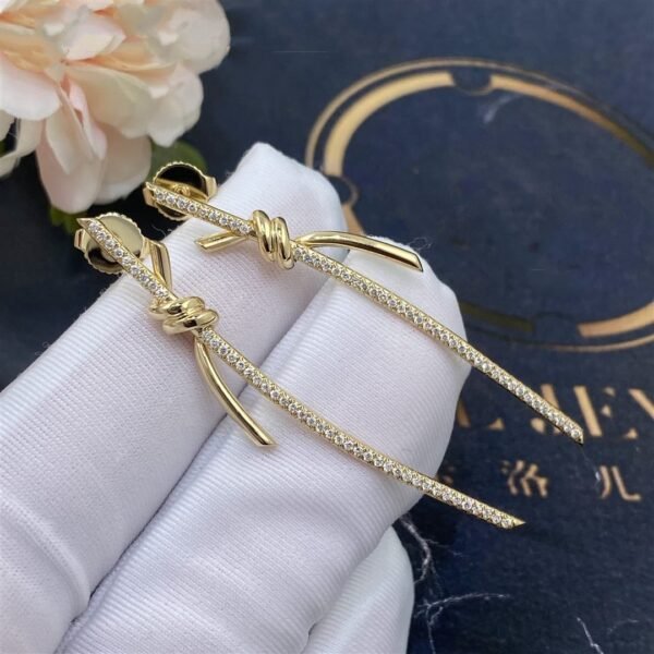 KNOT DROP EARRINGS IN GOLD WITH DIAMONDS