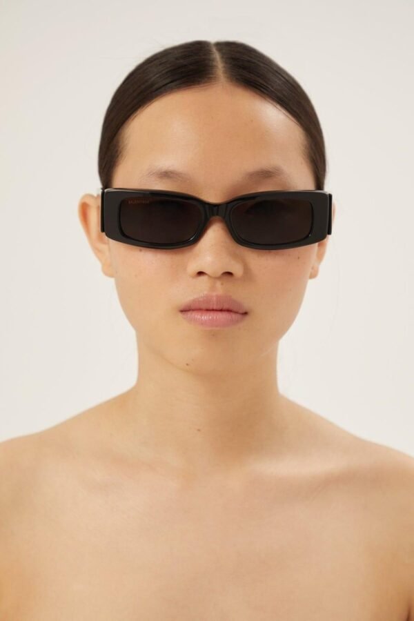 Balenciaga MAX rectangular flat sunglasses in black - Lux Studios