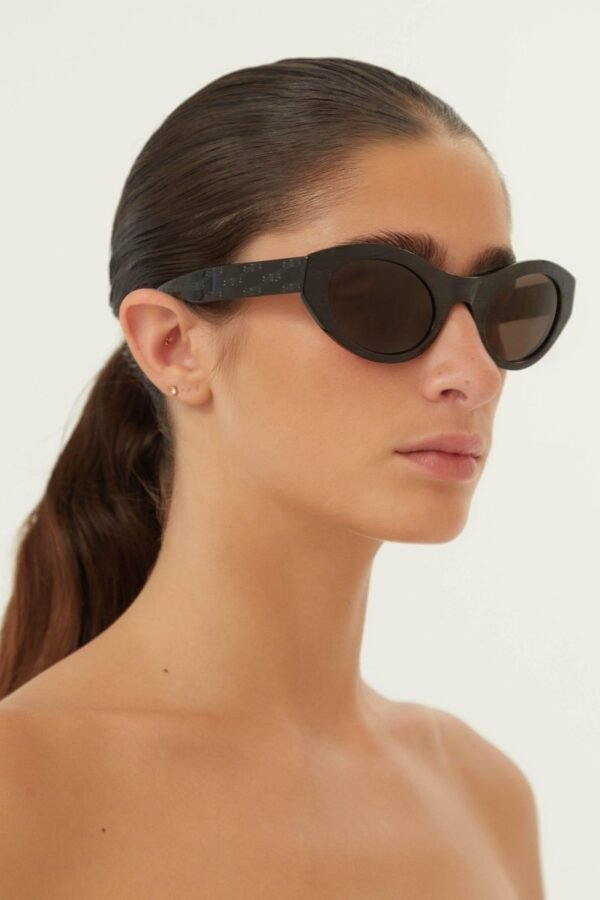 Balenciaga oval femenine black sunglasses - Lux Studios