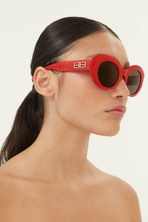 Balenciaga oval femenine sunglasses - Lux Studios