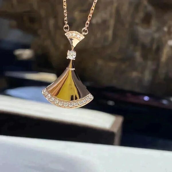 DREAM NECKLACE ROSE GOLD DIAMOND