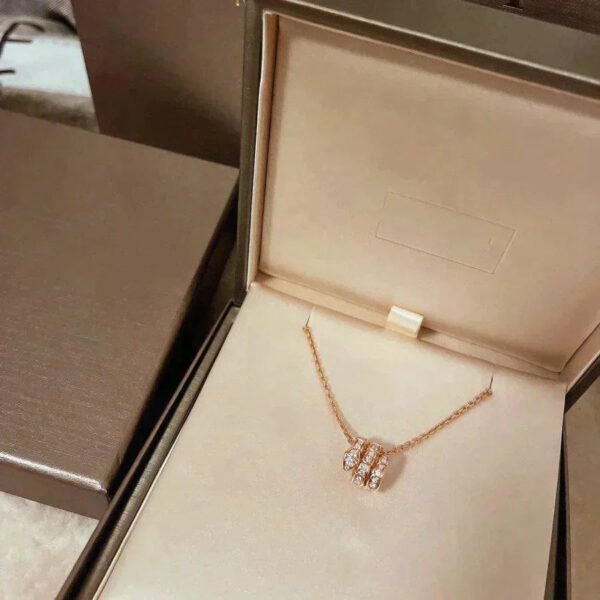 SERPENTI ROSE GOLD NECKLACE DOUBLE RING DIAMOND