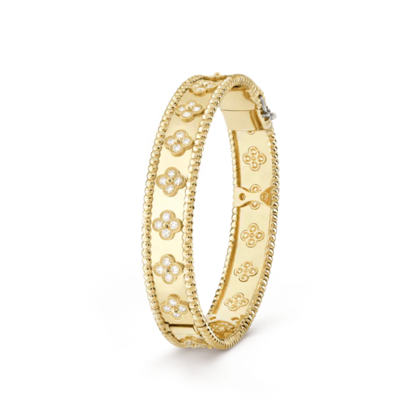 Gift unlocked - Essential Clovers bracelet - Lux Studios