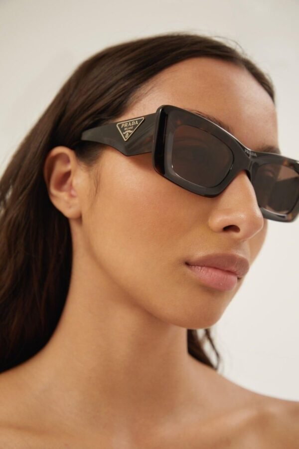 Prada cat-eye havana sunglasses Catwalk - Lux Studios