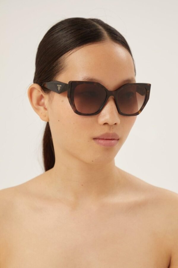 Prada havana butterfly shape sunglasses Catwalk - Lux Studios
