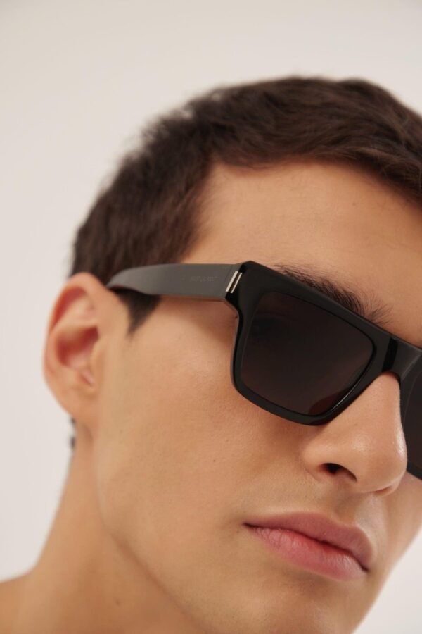 Saint Laurent squared black angular sunglasses - Lux Studios