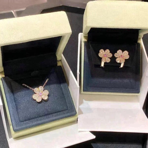 FRIVOLE  FLOWER DIAMOND EARRINGS