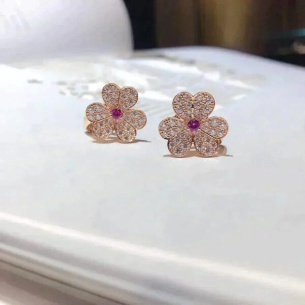 FRIVOLE  FLOWER DIAMOND EARRINGS