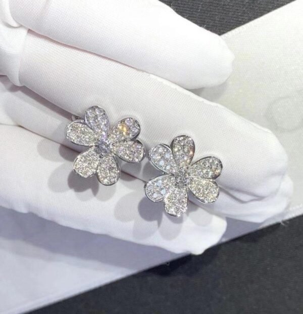 FRIVOLE FLOWER DIAMOND EARRINGS SILVER