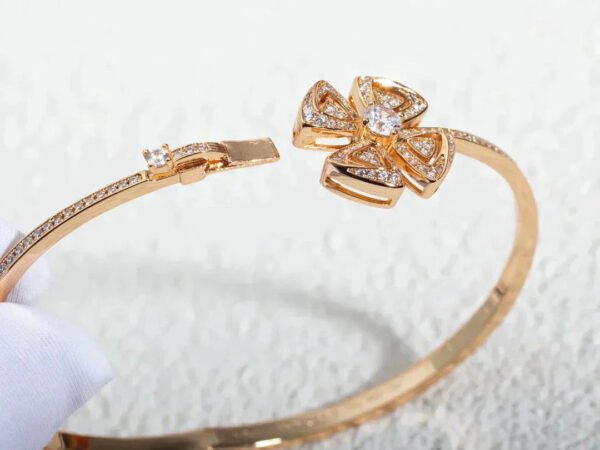 FIOREVER DIAMOND ROSE GOLD BRACELET